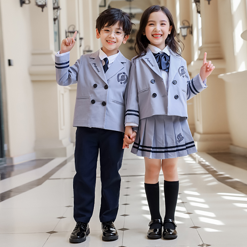 小學(xué)生校服穿多長時(shí)間換一套比較好？